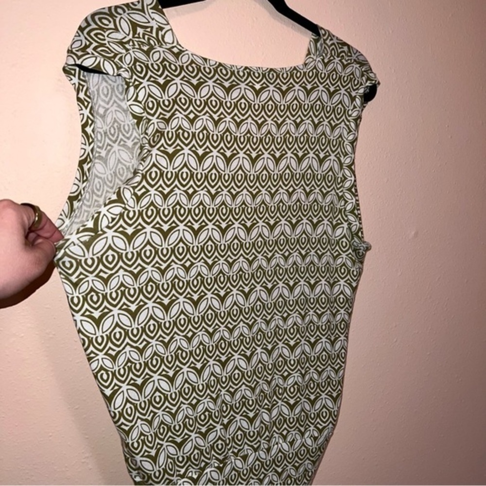 #028 š„ Banana Republic Sleeveless Blouse - Picture 2 of 6